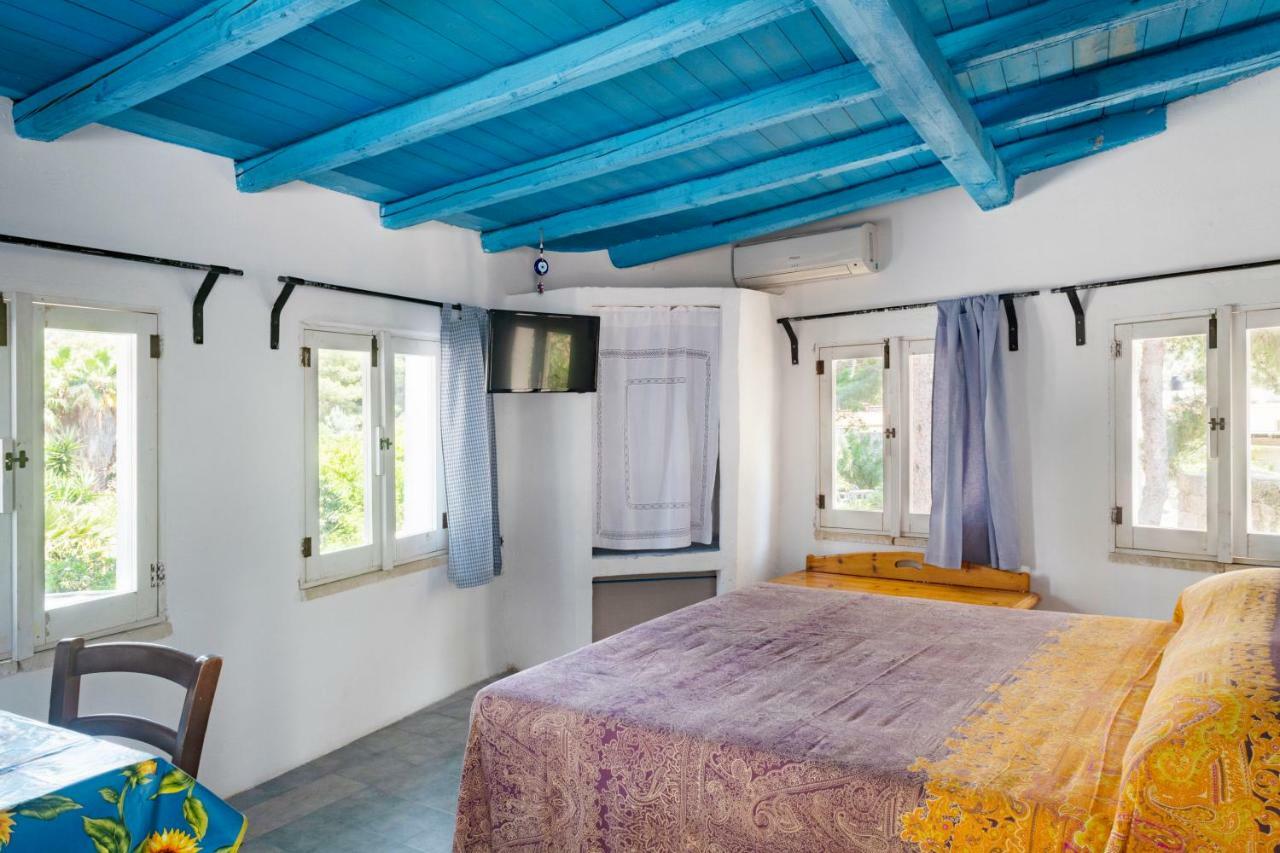 Casa Vacanze Capurre "Trulli E Pajare A Due Passi Dal Pizzo" Gallipoli Luaran gambar